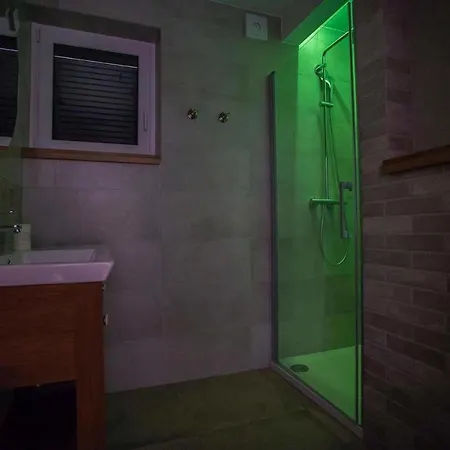 Avia Banjole Apartment